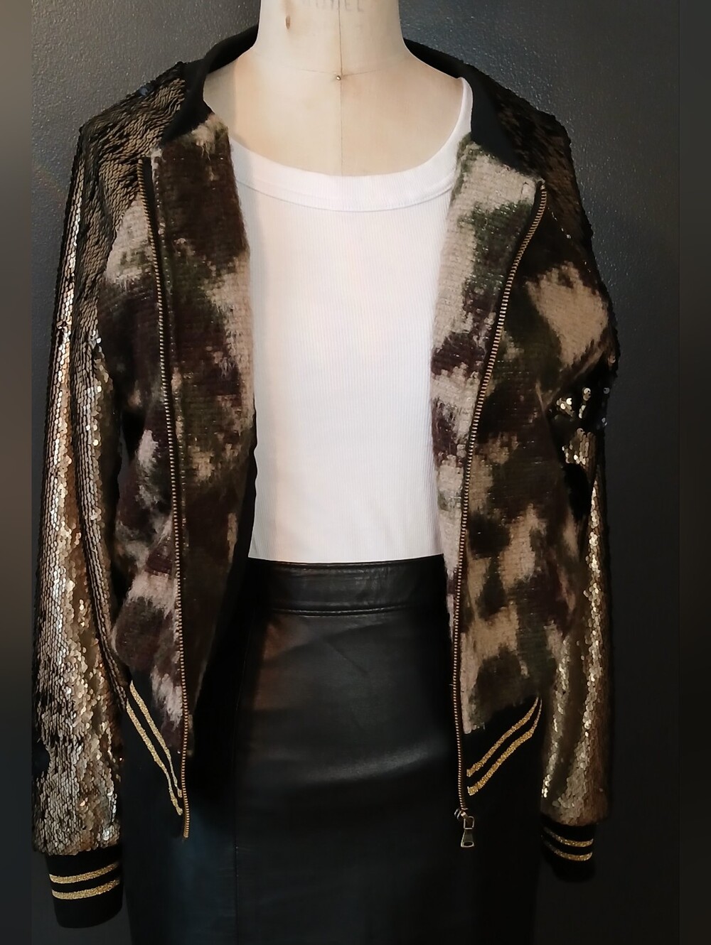 TYLI Bomber - Picture 5 of 11